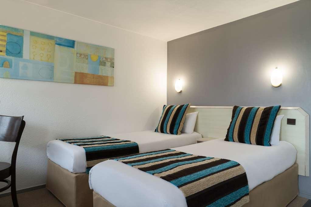 Sure Hotel By Best Western Biarritz Aeroport Anglet Rum bild
