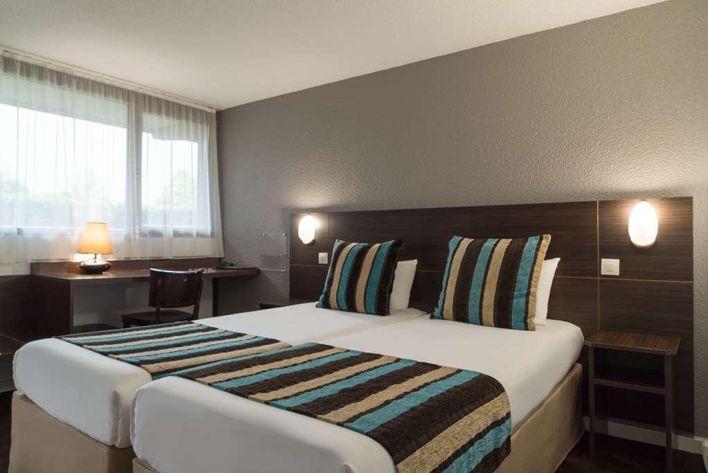 Sure Hotel By Best Western Biarritz Aeroport Anglet Rum bild